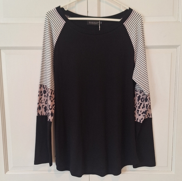 Harhay long sleeve top -- NWT - Picture 3 of 4